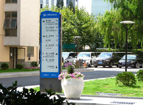 玉溪哪些因素影响宣传栏的制作？